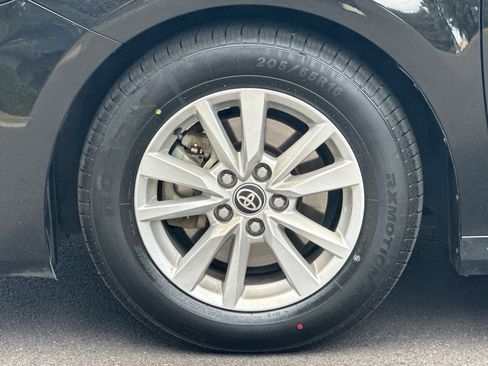 Used 2025 Toyota Camry LE FWD image 26