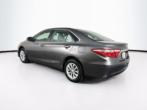 Used 2015 Toyota Camry LE FWD image 7