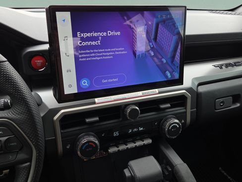 Used 2024 Toyota Tacoma TRD Sport w/ TRD Sport Upgrade Package image 19