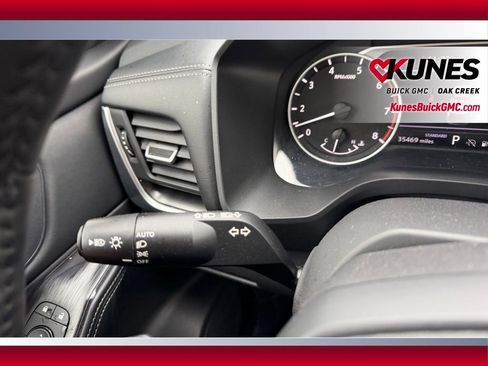 Used 2025 Nissan Rogue SV image 16