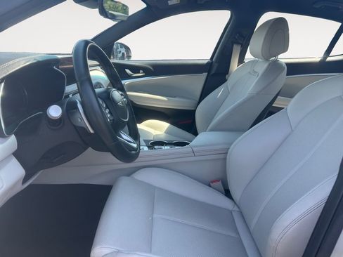 Used 2025 Genesis G70 2.5T AWD/4WD image 9