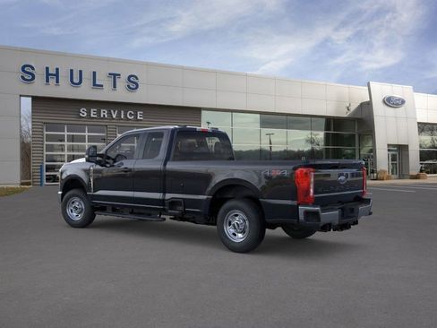 New 2026 Ford F250 XL w/ XL Chrome Package image 4