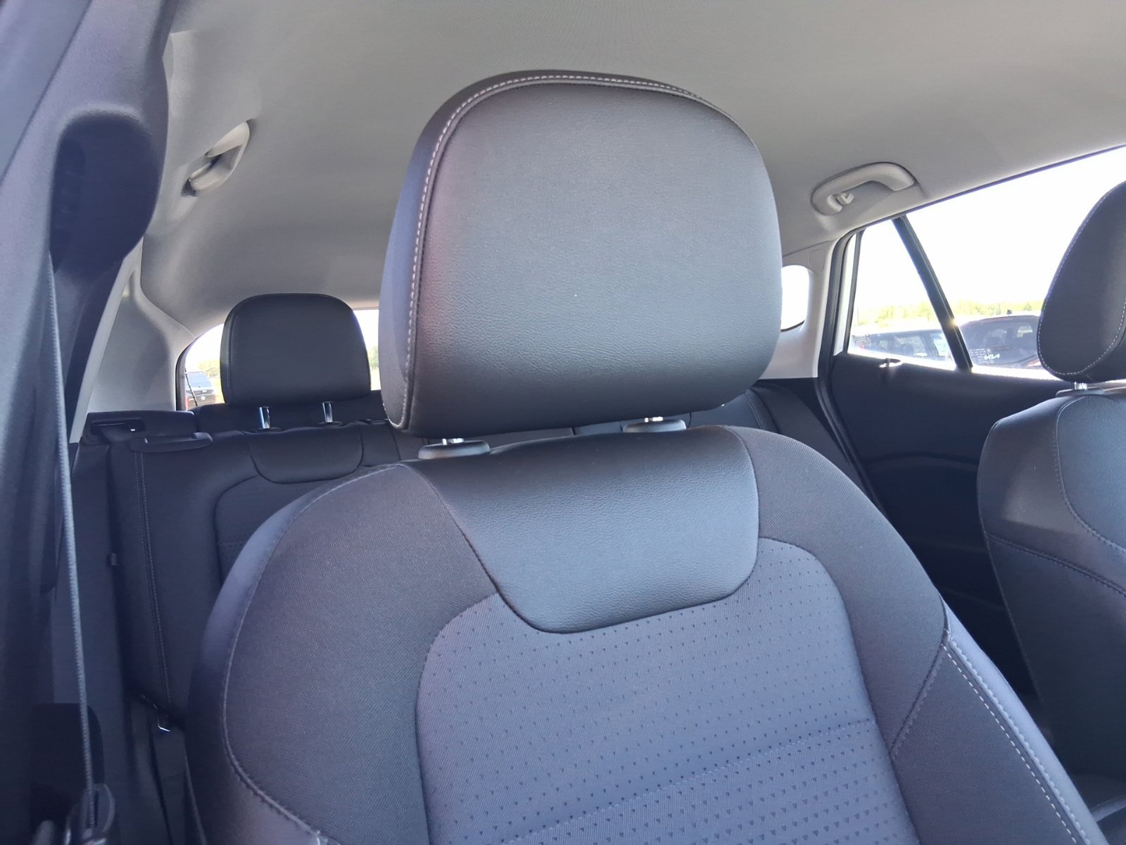 Used 2024 Chevrolet Trax LT w/ Driver Confidence Package FWD image 16