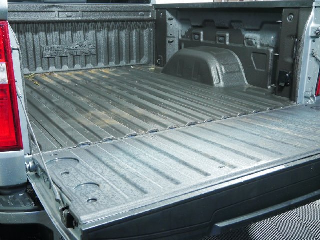 Used 2024 Chevrolet Silverado 1500 High Country AWD/4WD image 11