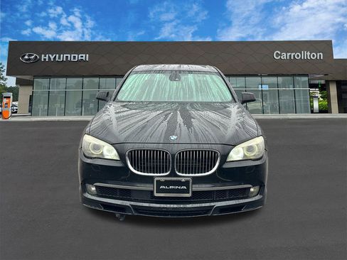 Used 2011 BMW 750i image 2