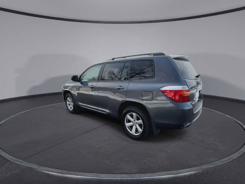 Used 2010 Toyota Highlander SE image 6