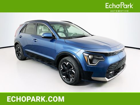 Used 2023 Kia Niro Wind w/ Wind Preserve Package FWD image 1