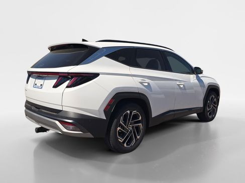 New 2026 Hyundai Tucson Limited FWD image 3
