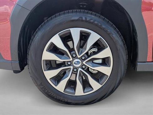 Used 2025 Subaru Outback Limited AWD/4WD image 9
