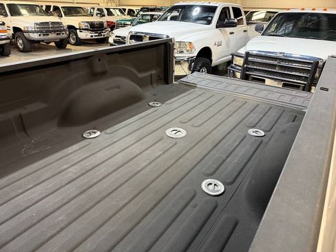 Used 2014 RAM 2500 SLT w/ Popular Equipment Group AWD/4WD image 16