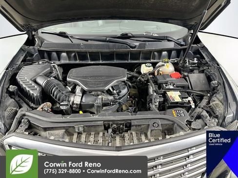 Used 2018 Cadillac XT5 Platinum w/ Driver Assist Package image 36