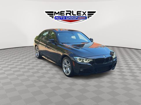 Used 2018 BMW 330i Sedan RWD image 2