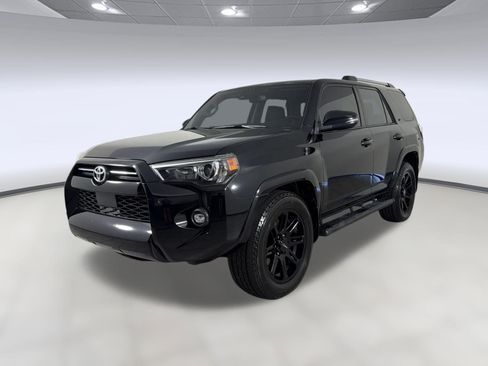 Used 2022 Toyota 4Runner SR5 Premium w/ Moonroof Package RWD image 1