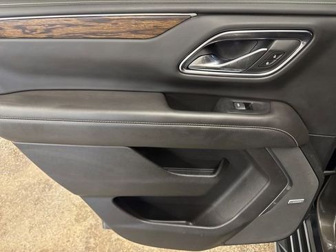 Used 2021 Chevrolet Tahoe Premier AWD/4WD image 21