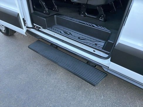 Used 2023 Ford Transit 350 XLT image 13