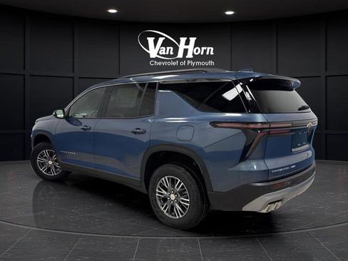 New 2026 Chevrolet Traverse LT image 3