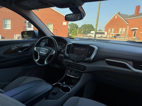 Used 2020 GMC Terrain SLE w/ LPO, Floor Liner Package FWD image 12