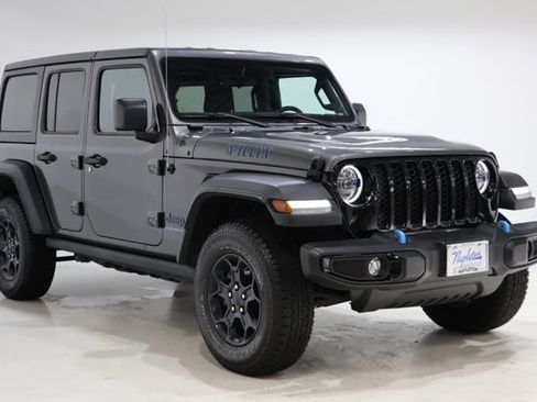 Used 2023 Jeep Wrangler Unlimited w/ Cold Weather Group AWD/4WD image 1