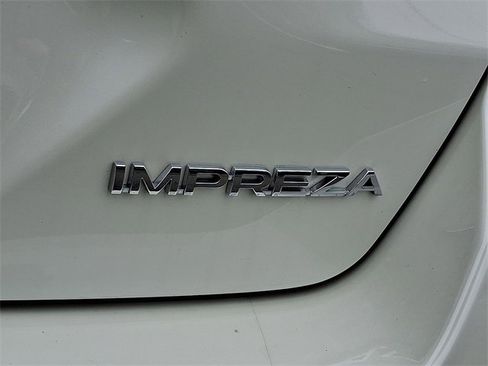 Certified 2025 Subaru Impreza 2.0i image 27