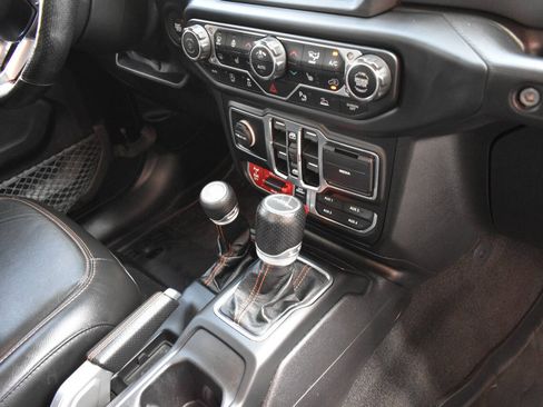 Used 2020 Jeep Gladiator Mojave AWD/4WD image 25