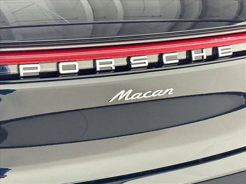 Used 2026 Porsche Macan AWD/4WD image 26