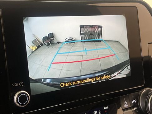 Used 2025 Toyota Highlander XSE image 17