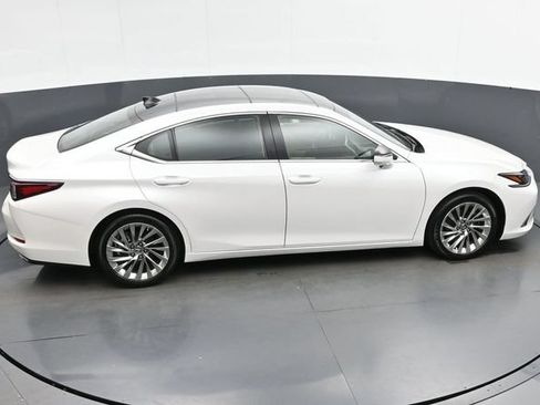 Used 2019 Lexus ES 350 Ultra Luxury w/ Accessory Package 2 FWD image 40