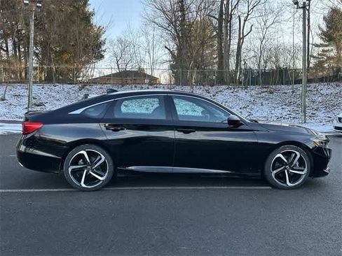 Used 2022 Honda Accord Sport image 3