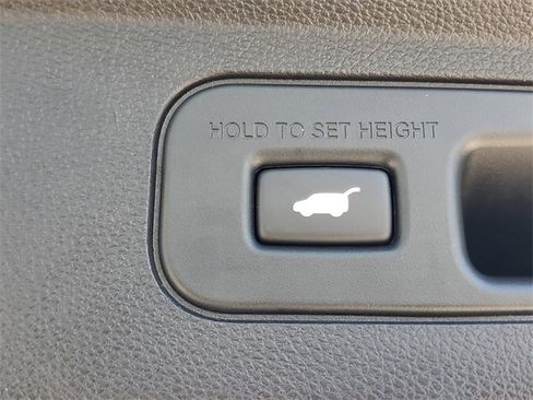 Used 2023 Honda Odyssey Touring image 10