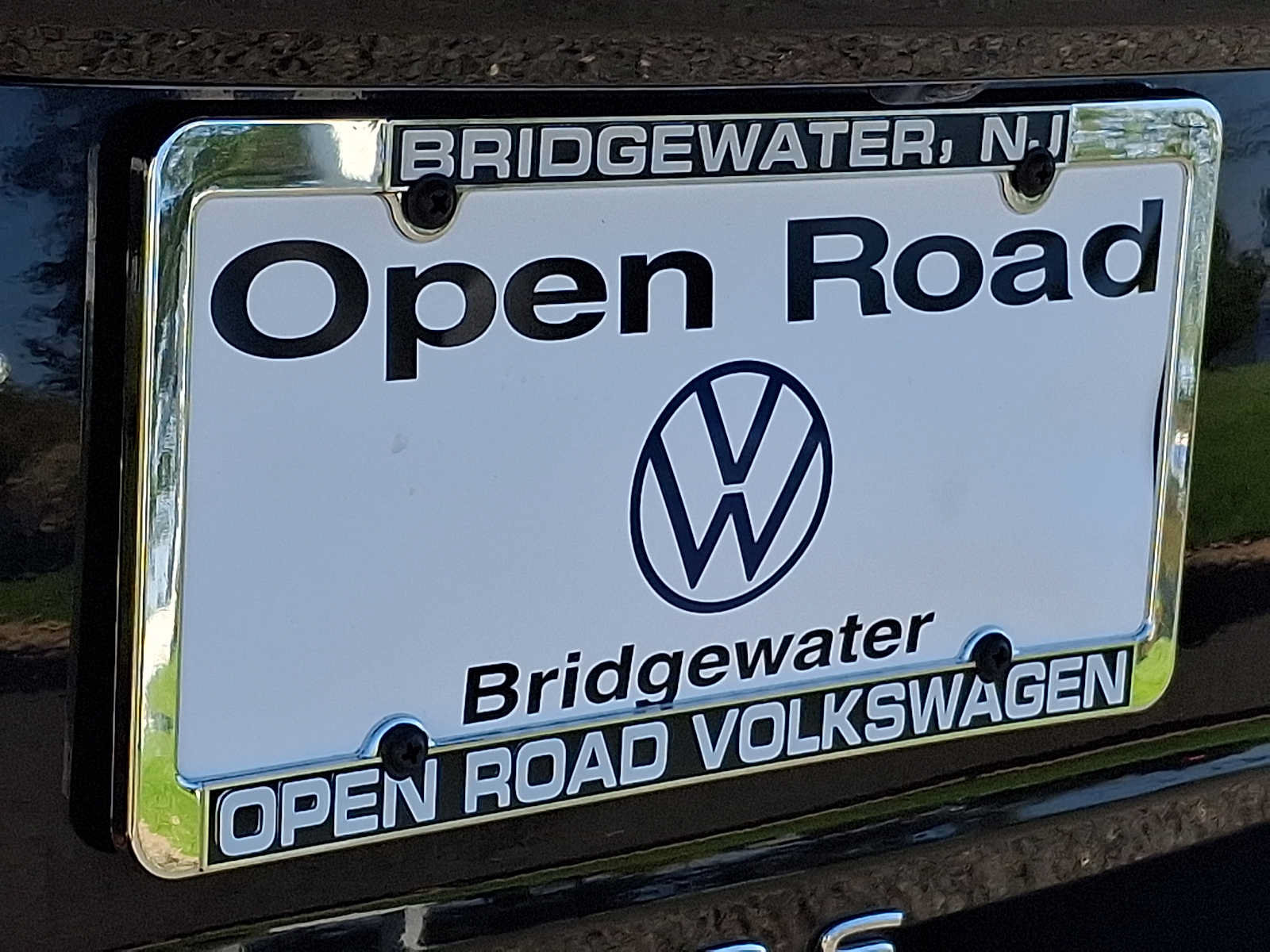 Used 2024 Volkswagen Taos SE w/ Panoramic Sunroof Package FWD image 30