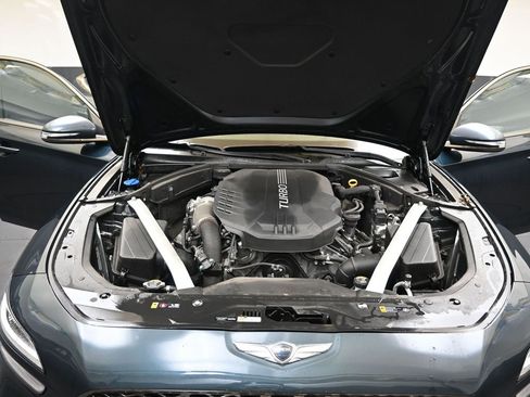 Used 2023 Genesis G70 3.3T w/ Sport Advanced Package image 9