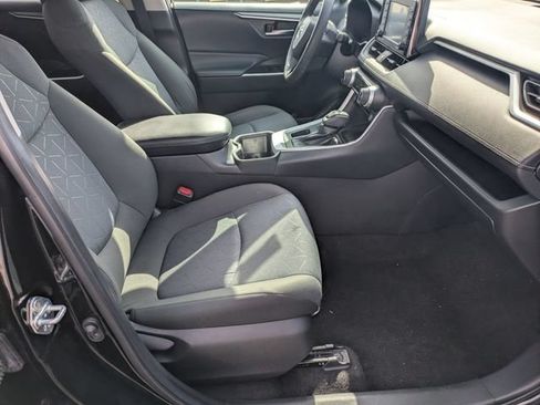 Used 2022 Toyota RAV4 XLE FWD image 35