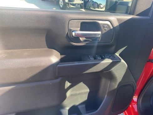 New 2025 GMC Sierra 2500 Pro image 17