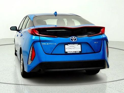 Used 2021 Toyota Prius Prime XLE FWD image 6