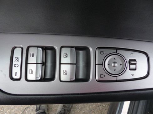 Used 2023 Hyundai Palisade Limited w/ Cargo Package image 20