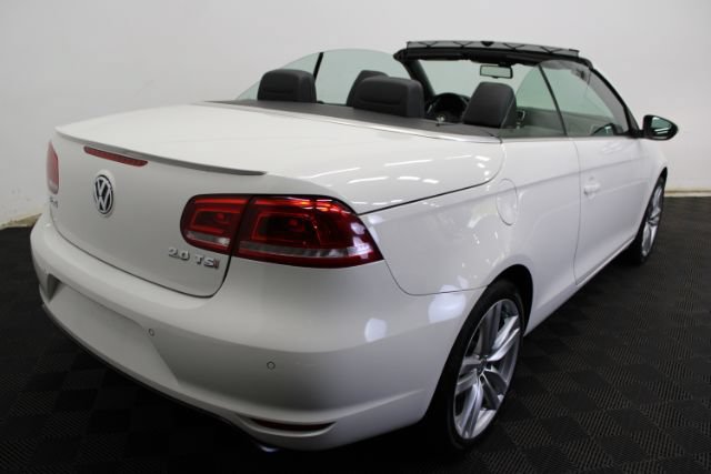 Used 2013 Volkswagen Eos Executive FWD image 6