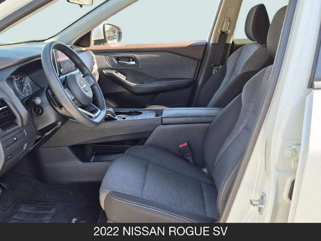 Certified 2022 Nissan Rogue SV FWD image 14