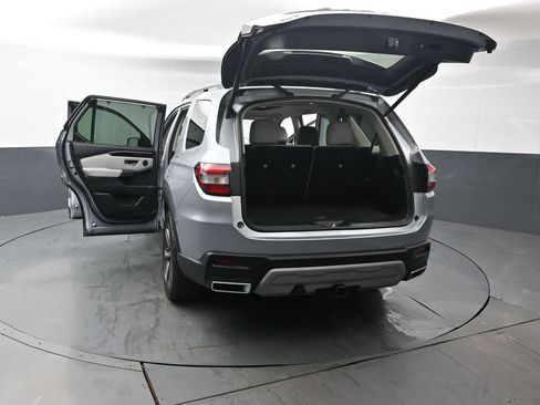 Certified 2025 Honda Pilot Touring image 54