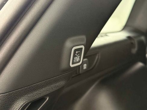 New 2025 Jeep Grand Cherokee Limited image 18