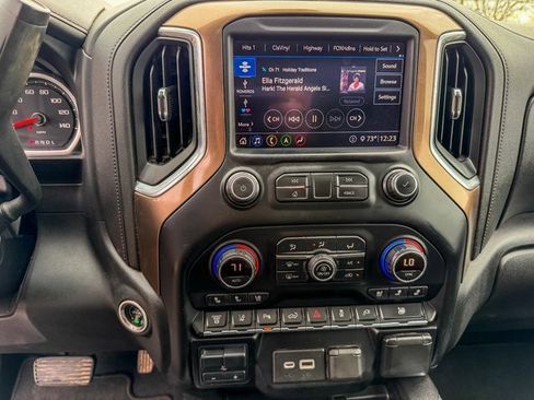 Used 2020 Chevrolet Silverado 3500 High Country w/ LPO, Hitch Package image 16