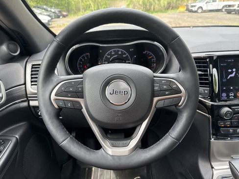 Used 2019 Jeep Grand Cherokee Limited AWD/4WD image 14