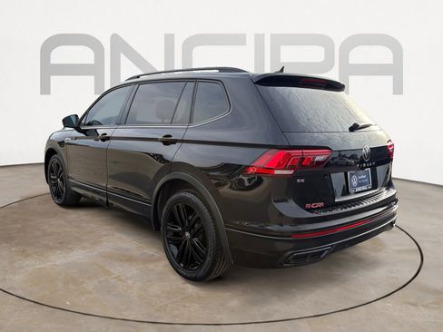 Certified 2022 Volkswagen Tiguan SE R-Line image 8