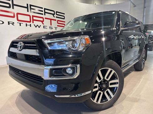 Used 2023 Toyota 4Runner Limited AWD/4WD image 3