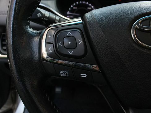 Used 2013 Toyota Avalon XLE Touring FWD image 35