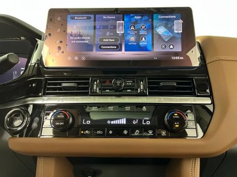 New 2026 Nissan Pathfinder Platinum FWD image 24