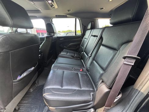 Used 2017 GMC Yukon SLT w/ Open Road Package RWD image 32