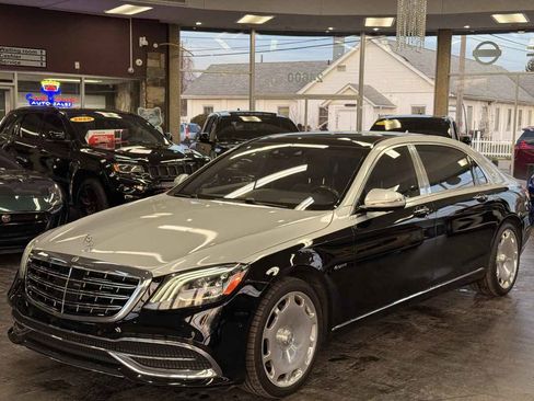 Used 2018 Mercedes-Benz Maybach S 560 4MATIC image 3