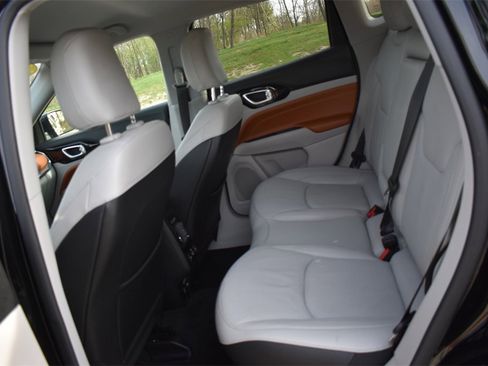 Used 2022 Jeep Compass Limited w/ Elite Group image 23