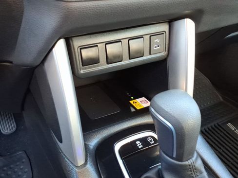 Used 2023 Toyota Corolla Cross LE image 21