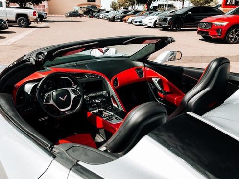 Used 2016 Chevrolet Corvette Z06 w/ 3LZ Preferred Equipment Group RWD image 41